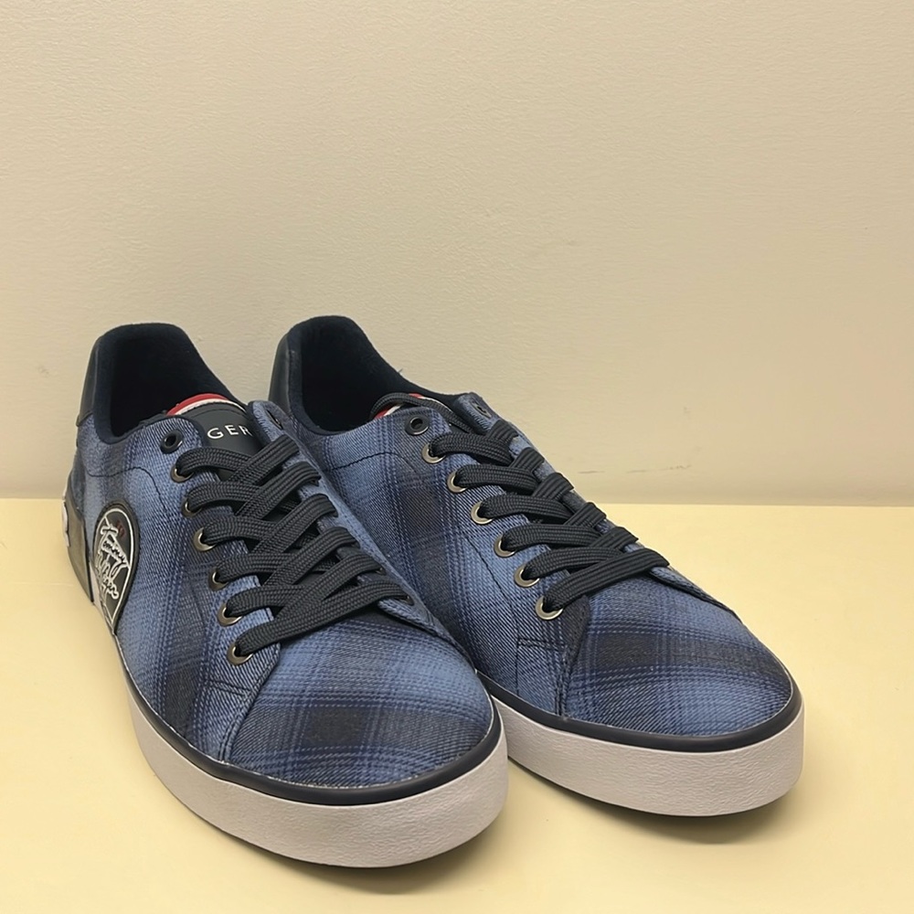 Tommy Hilfiger Plaid Converse Men’s Size 9 Shoes (NWOT)